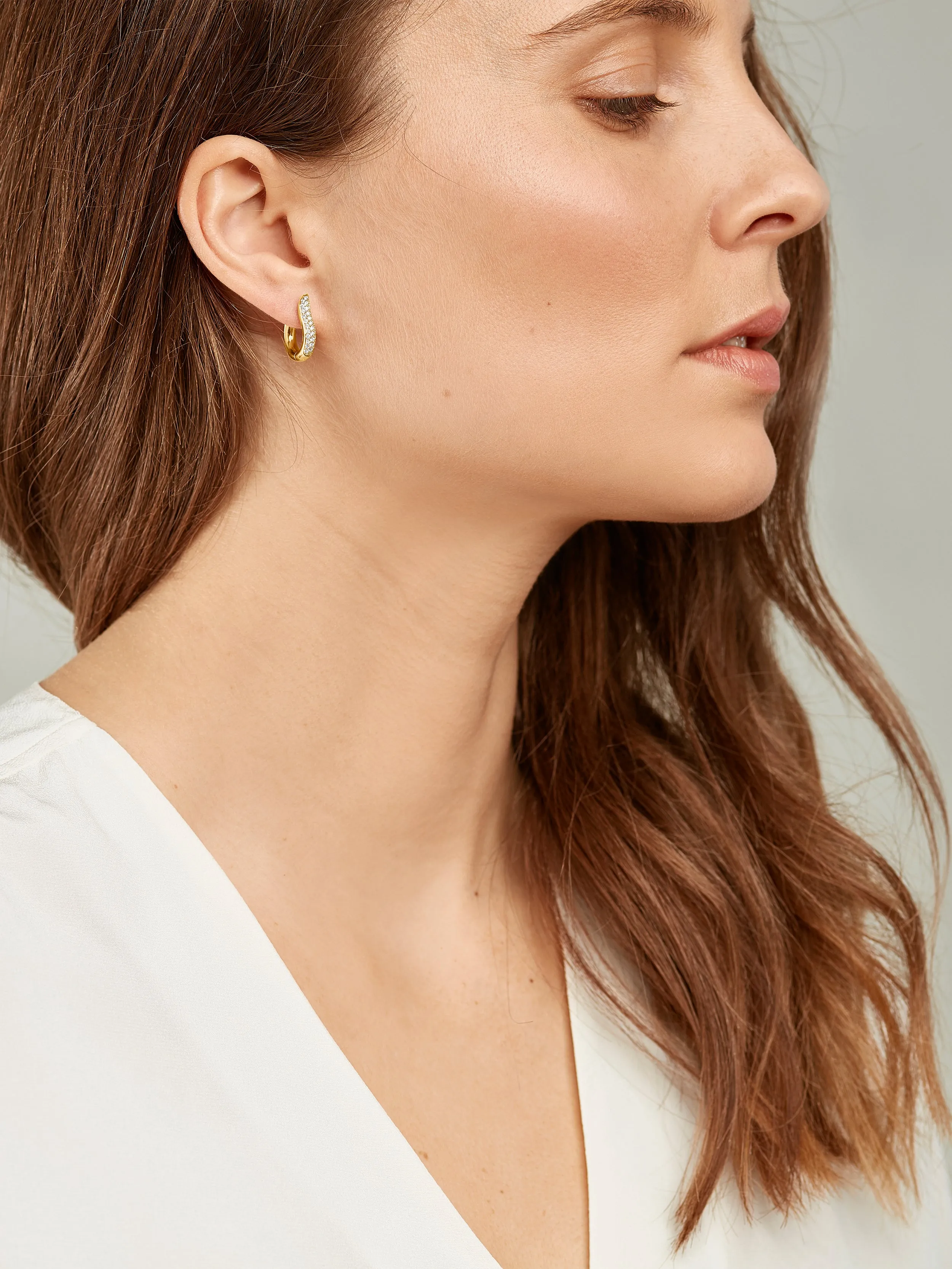 SIGNATURE Earrings Hoop small Diamond Pavé 18K yellow gold