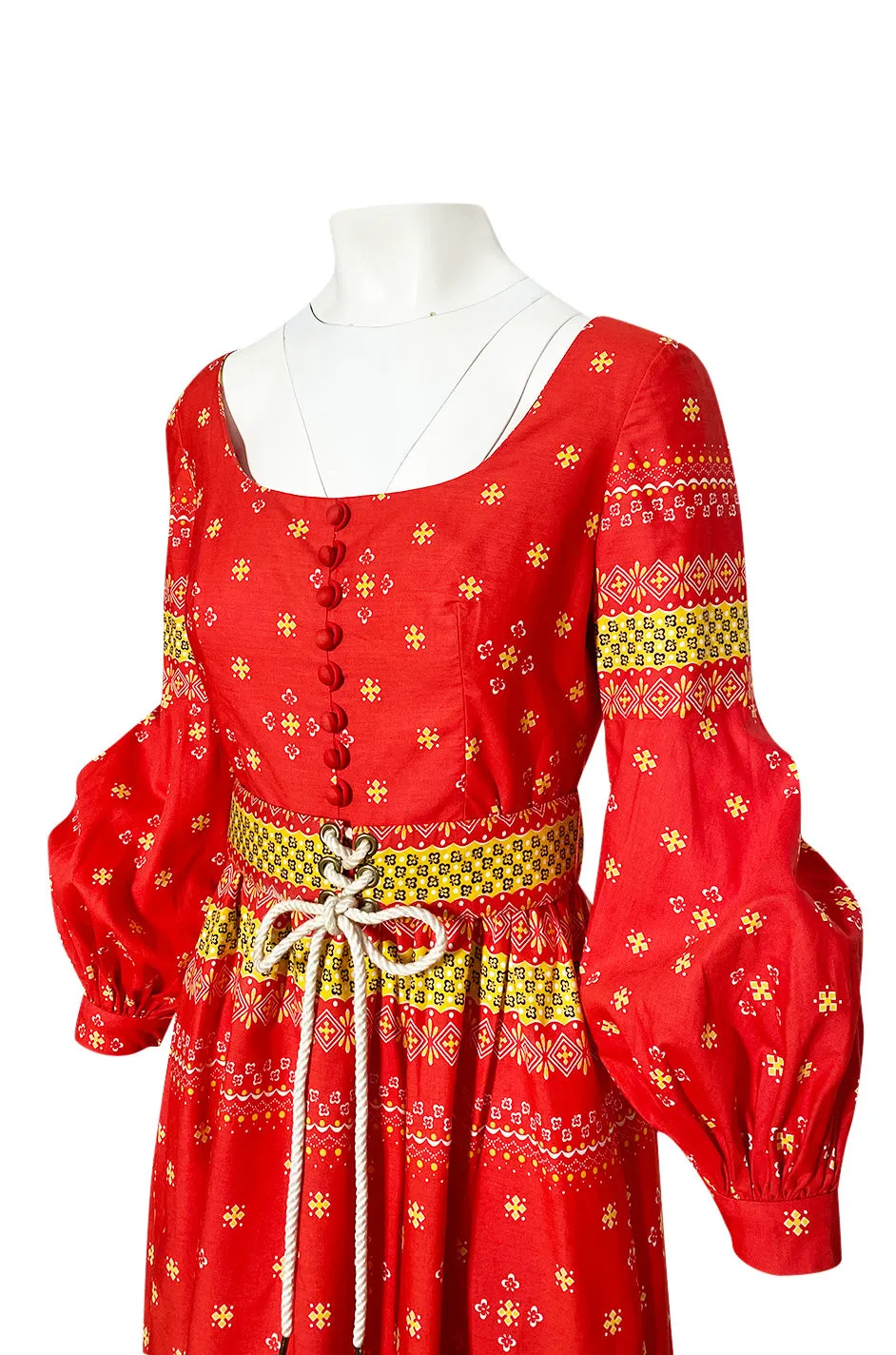 Spring 1971 Oscar de la Renta Red Printed Dress w Pouf Sleeves & Original Belt