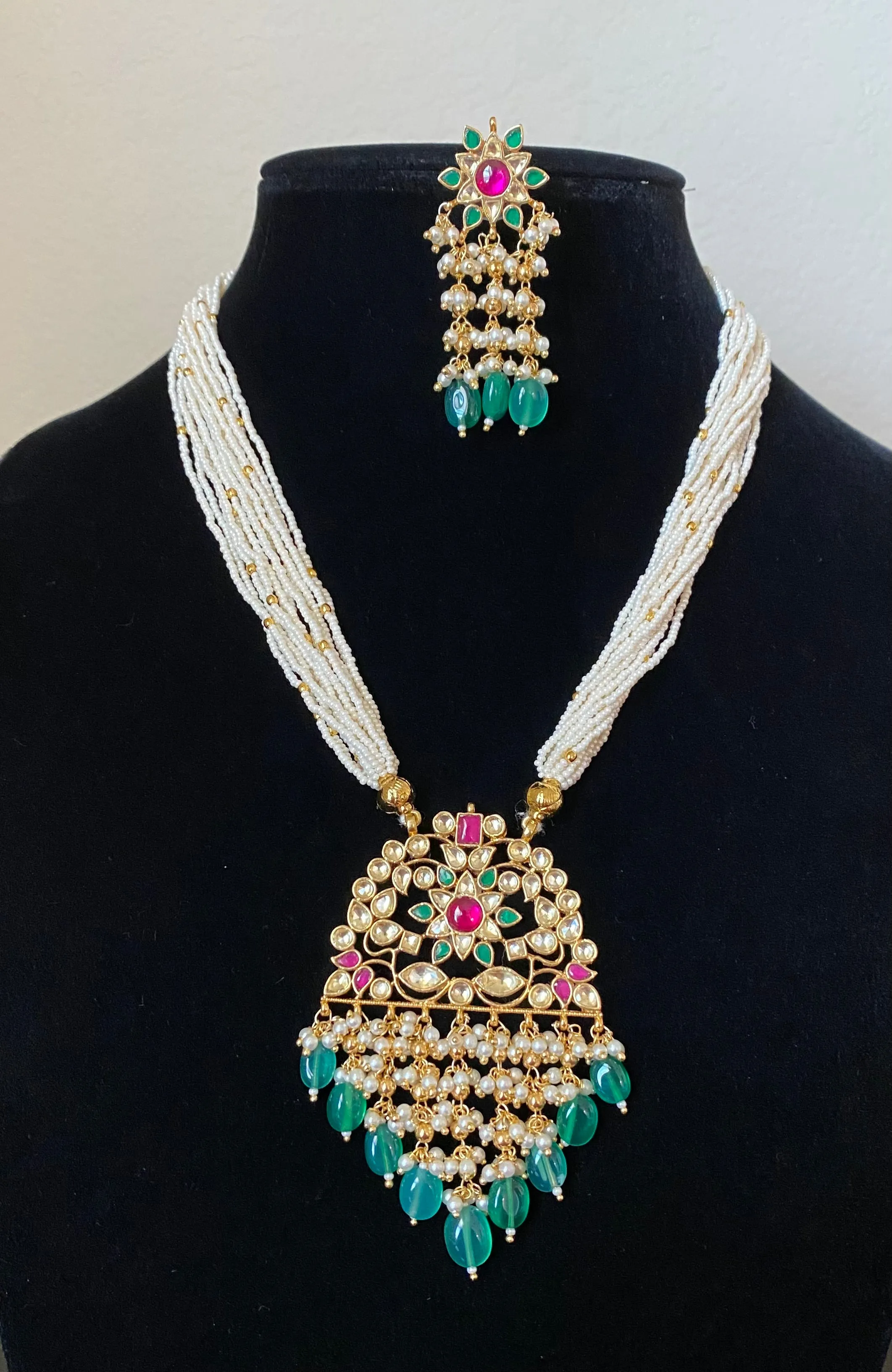Sushma Reddy Vimya 2 Pachi Kundant Sugar Pearls Maala Set With Gold Finish