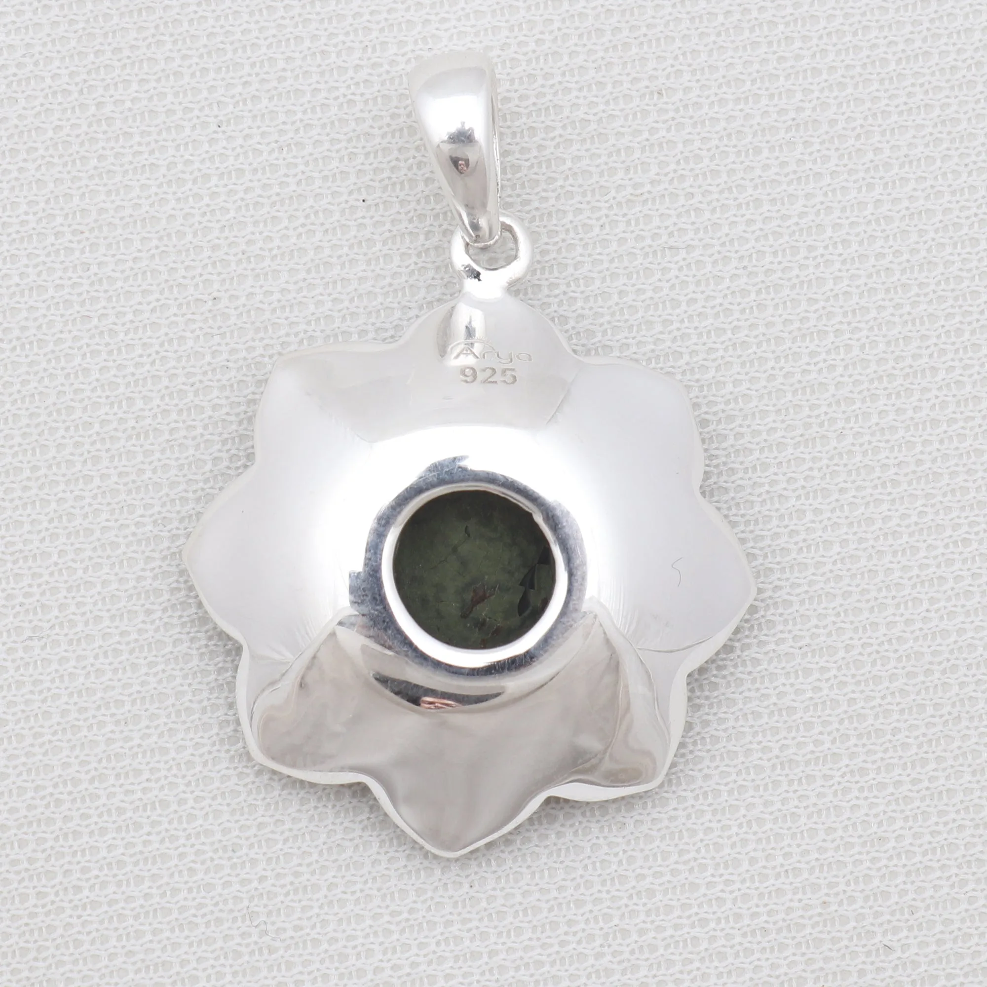 Tabasco Geode Lotus Designer Silver Pendant