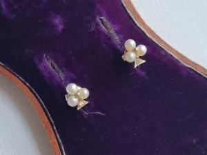 to be | Antique French 18K gold shamrock diamond earrings