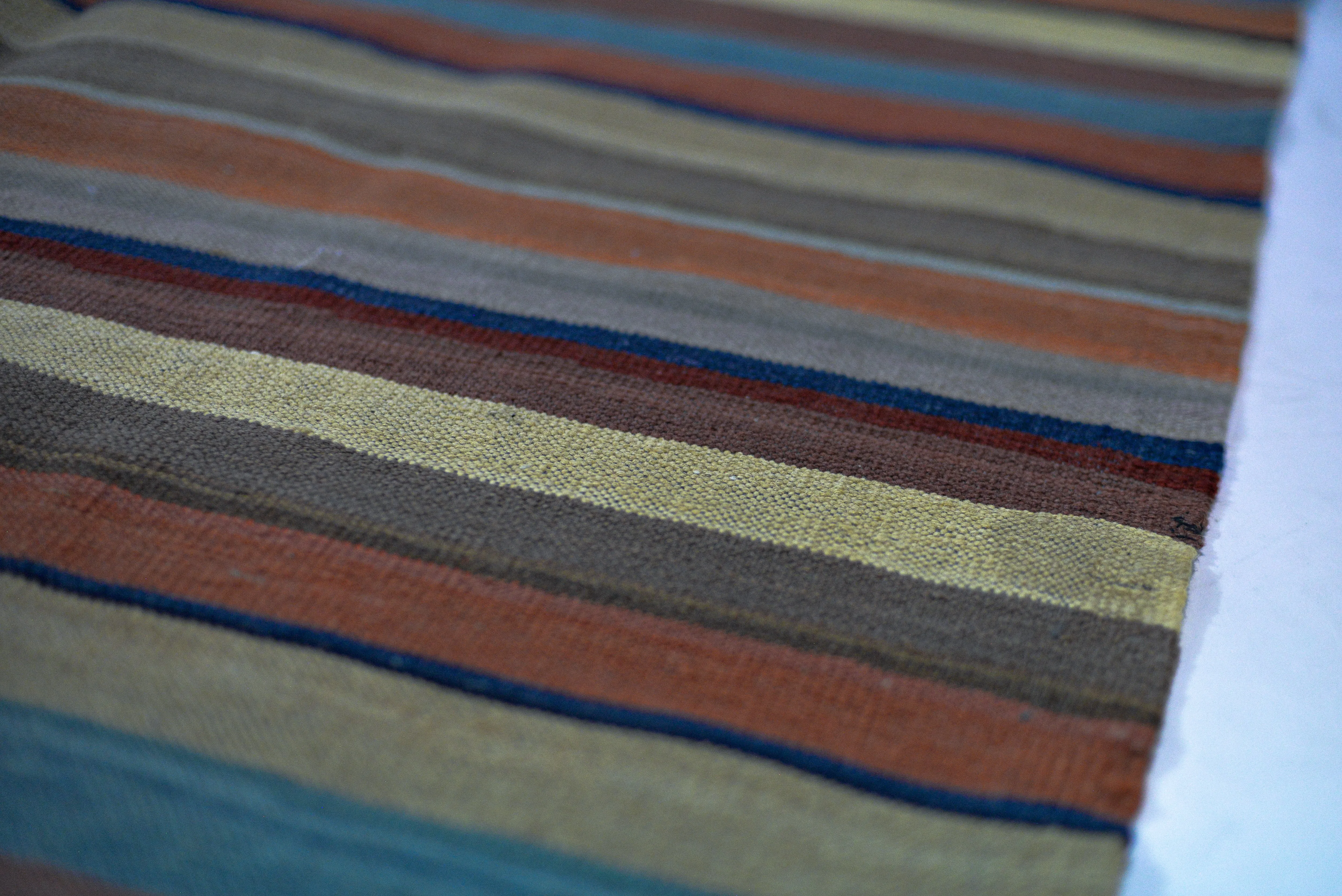Vintage Kilim 3'10" x 6'7"