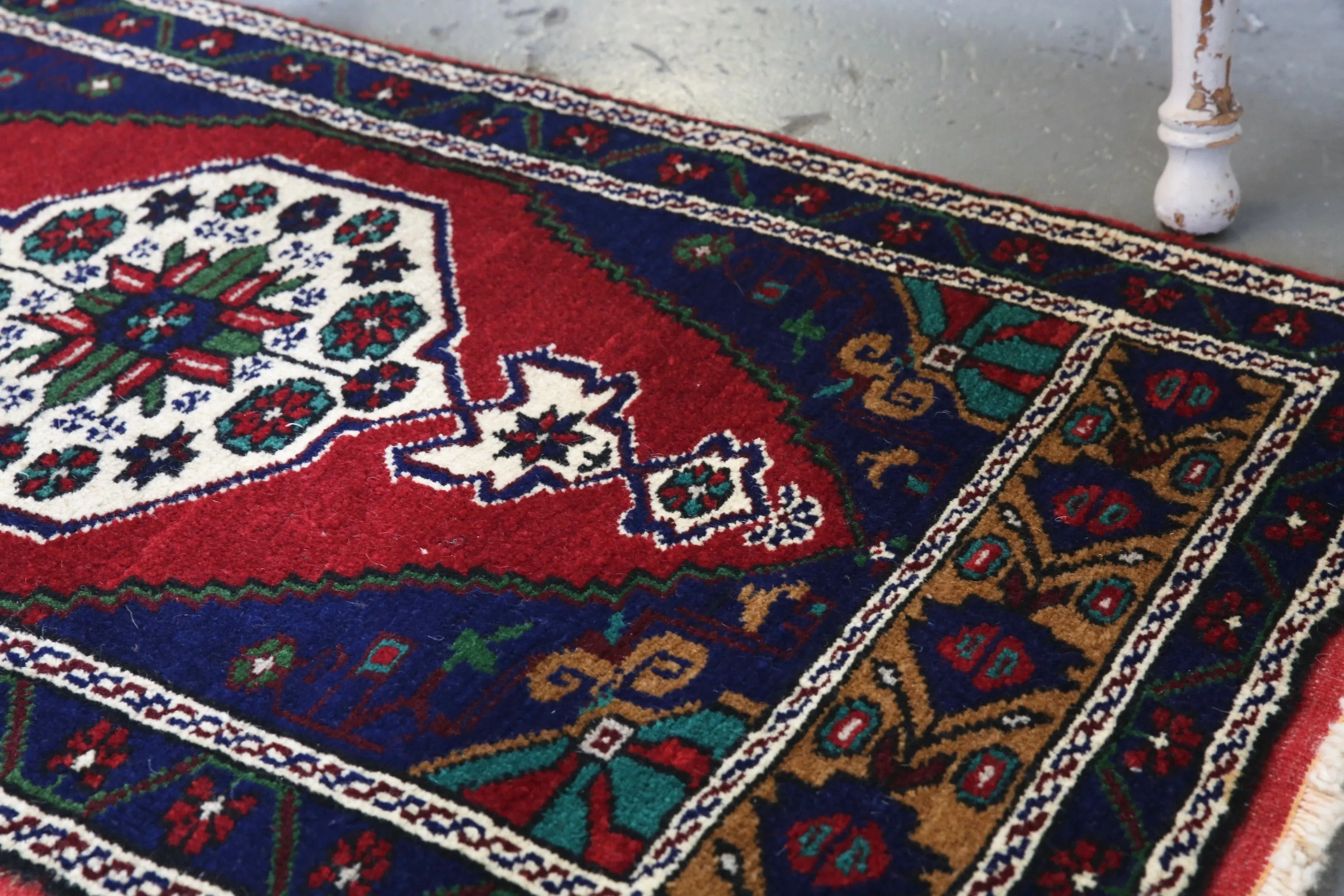 Vintage Mini Turkish Rug 1.10ftx3.5ft