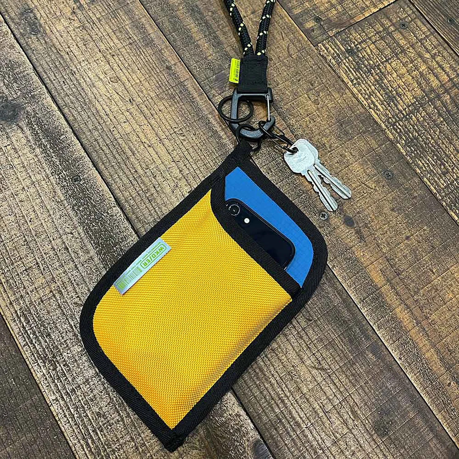 WEEKEND(ER)&co. | ウィークエンダー　SMARTPHONE SACK
