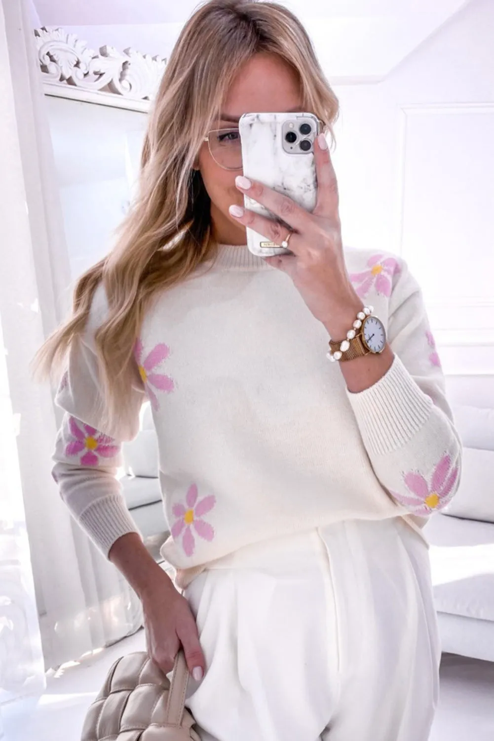 White Flower Pattern Ribbed Edge Elegant Sweater